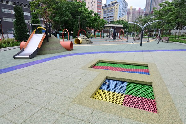 新蒲崗東啟德公園彩虹樂園
