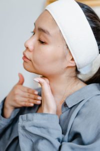 頸部護理3步曲 減少細紋現緩老化